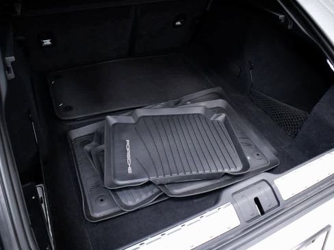 Certified 2024 Porsche Panamera 4 image 29