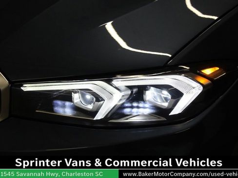 Used 2025 BMW 330i Sedan w/ Premium Package RWD image 11