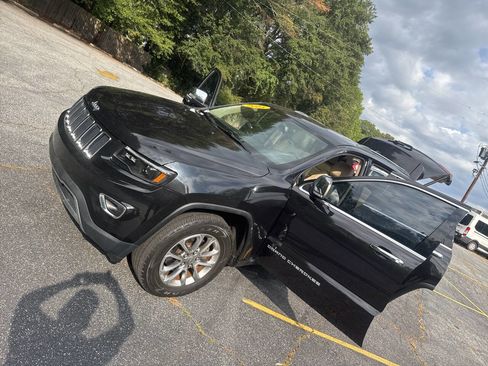 Used 2015 Jeep Grand Cherokee Limited w/ Luxury Group II image 26