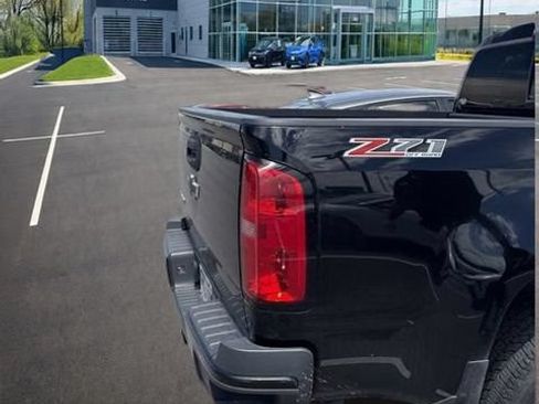 Used 2016 Chevrolet Colorado Z71 AWD/4WD image 17