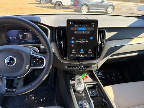 Used 2026 Volvo XC60 B5 Plus w/ Protection Package Premier image 21