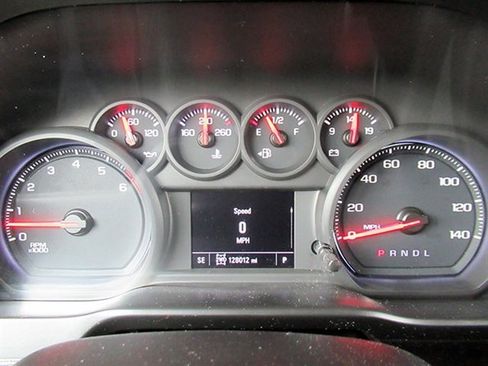 Used 2019 Chevrolet Silverado 1500 Custom w/ Custom Value Package AWD/4WD image 19