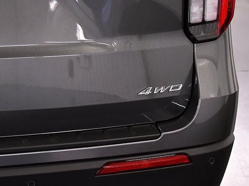 New 2026 Ford Explorer ST-Line w/ ST-Line Street Pack image 11