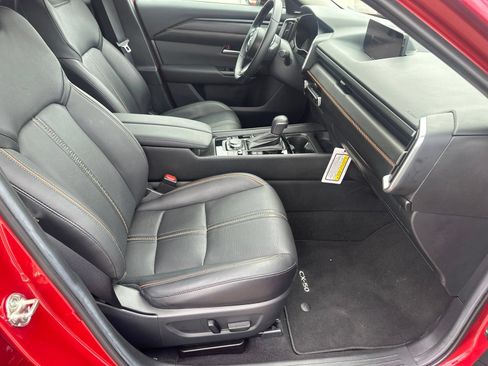 Certified 2025 MAZDA CX-50 AWD 2.5 Hybrid w/ Premium Pkg image 14