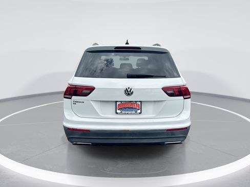Used 2020 Volkswagen Tiguan SE FWD image 5