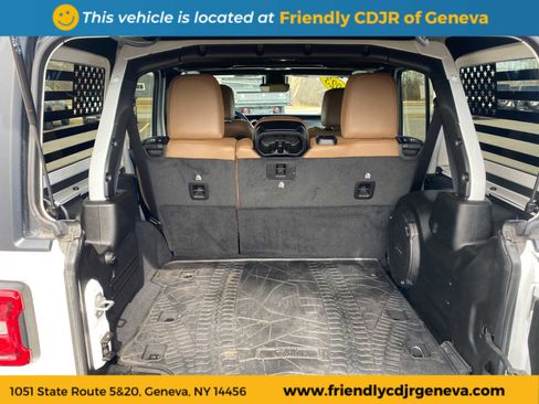 Used 2023 Jeep Wrangler Unlimited Rubicon w/ Steel Bumper Group image 25