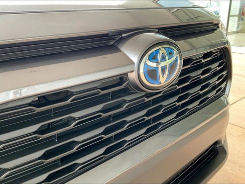 Used 2023 Toyota RAV4 XLE w/ Protection Package (TMS) image 31