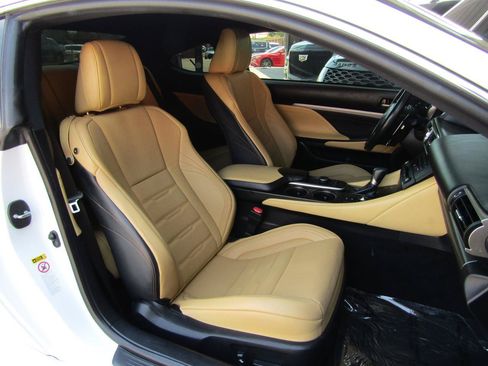 Used 2016 Lexus RC 200t RWD image 12