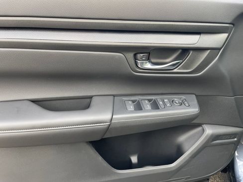Used 2025 Honda CR-V EX image 7