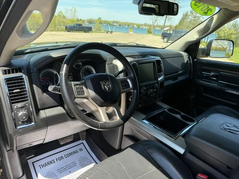 Used 2015 RAM 2500 Laramie w/ Black Appearance Group AWD/4WD image 21