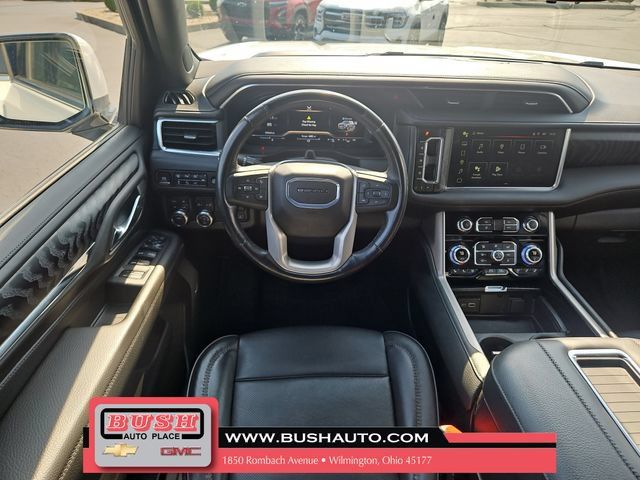 Used 2024 GMC Yukon Denali w/ Advanced Technology Package AWD/4WD image 11