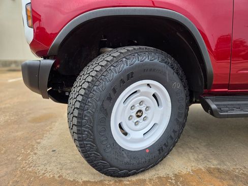 New 2026 Ford Bronco Heritage Edition AWD/4WD image 40