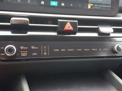 Certified 2026 Kia Sportage LX FWD image 16
