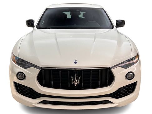 Used 2024 Maserati Levante GT Ultima image 2