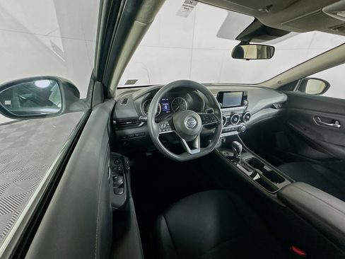 Used 2023 Nissan Sentra S image 18