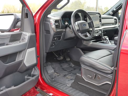 Used 2024 Ford F150 Lariat w/ Equipment Group 502A High AWD/4WD image 17