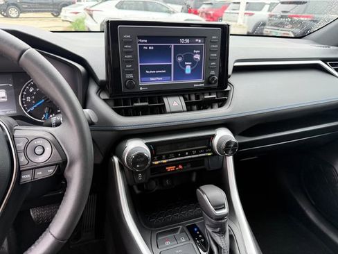 Used 2022 Toyota RAV4 SE AWD/4WD image 17