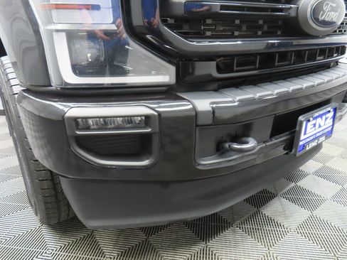 Used 2022 Ford F250 Lariat w/ Black Appearance Pkg AWD/4WD image 48