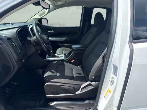 Used 2022 Chevrolet Colorado LT w/ Fleet Safety Package RWD image 9