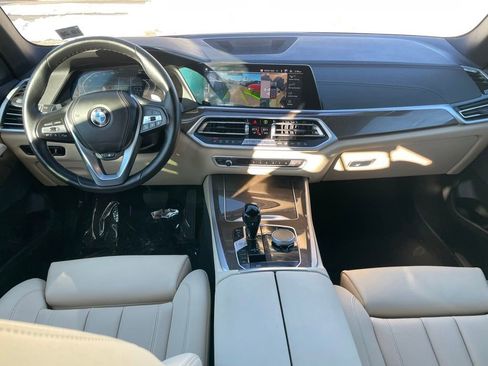 Used 2022 BMW X5 xDrive40i w/ Premium Package image 10