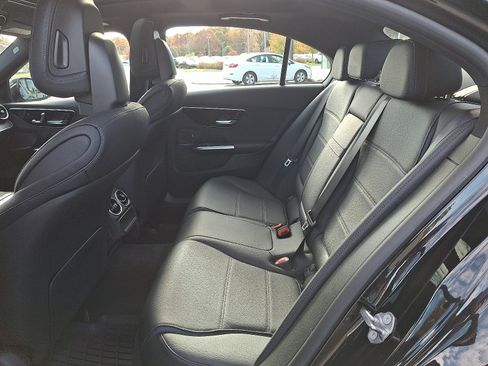 Used 2023 Mercedes-Benz C 300 4MATIC Sedan image 10