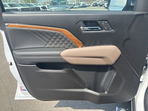 New 2026 GMC Canyon Denali image 28