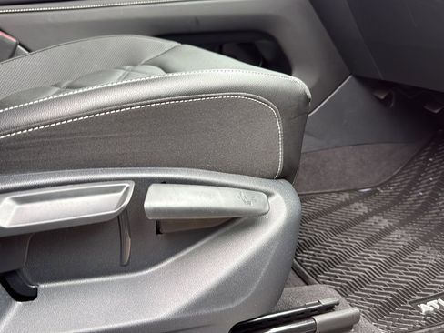 Used 2024 Volkswagen Atlas SE image 21