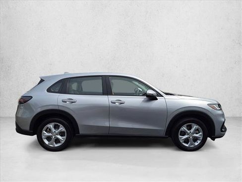 Used 2024 Honda HR-V LX image 4