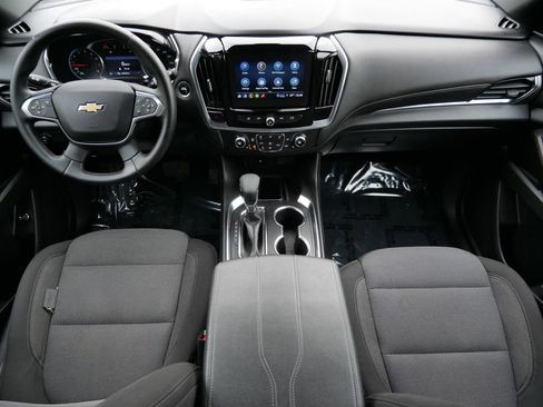 Used 2023 Chevrolet Traverse LT image 13