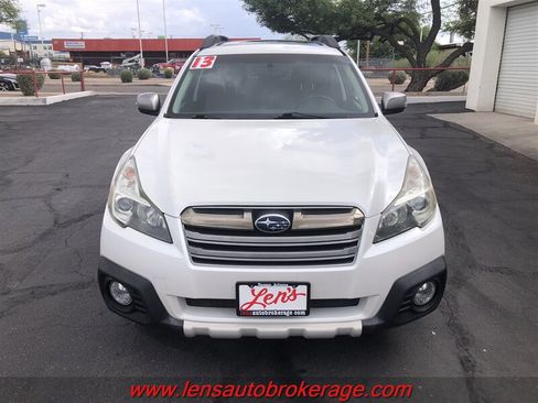 Used 2013 Subaru Outback 2.5i Limited AWD/4WD image 3