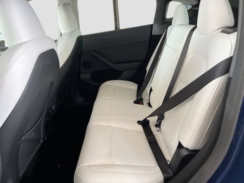 Used 2023 Tesla Model Y Performance AWD/4WD image 24