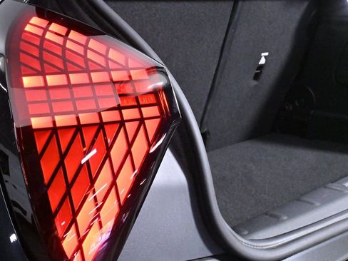 Certified 2025 MINI Cooper S FWD image 35
