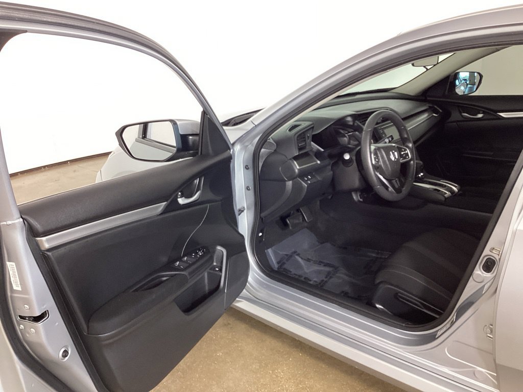 Used 2019 Honda Civic LX image 9