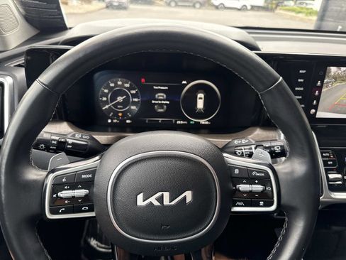 Used 2022 Kia Sorento SX Prestige image 29