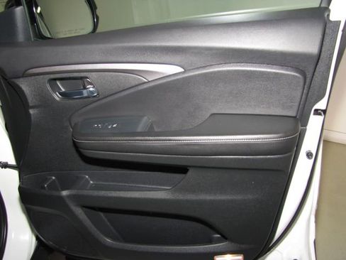 Certified 2023 Honda Ridgeline RTL-E image 22