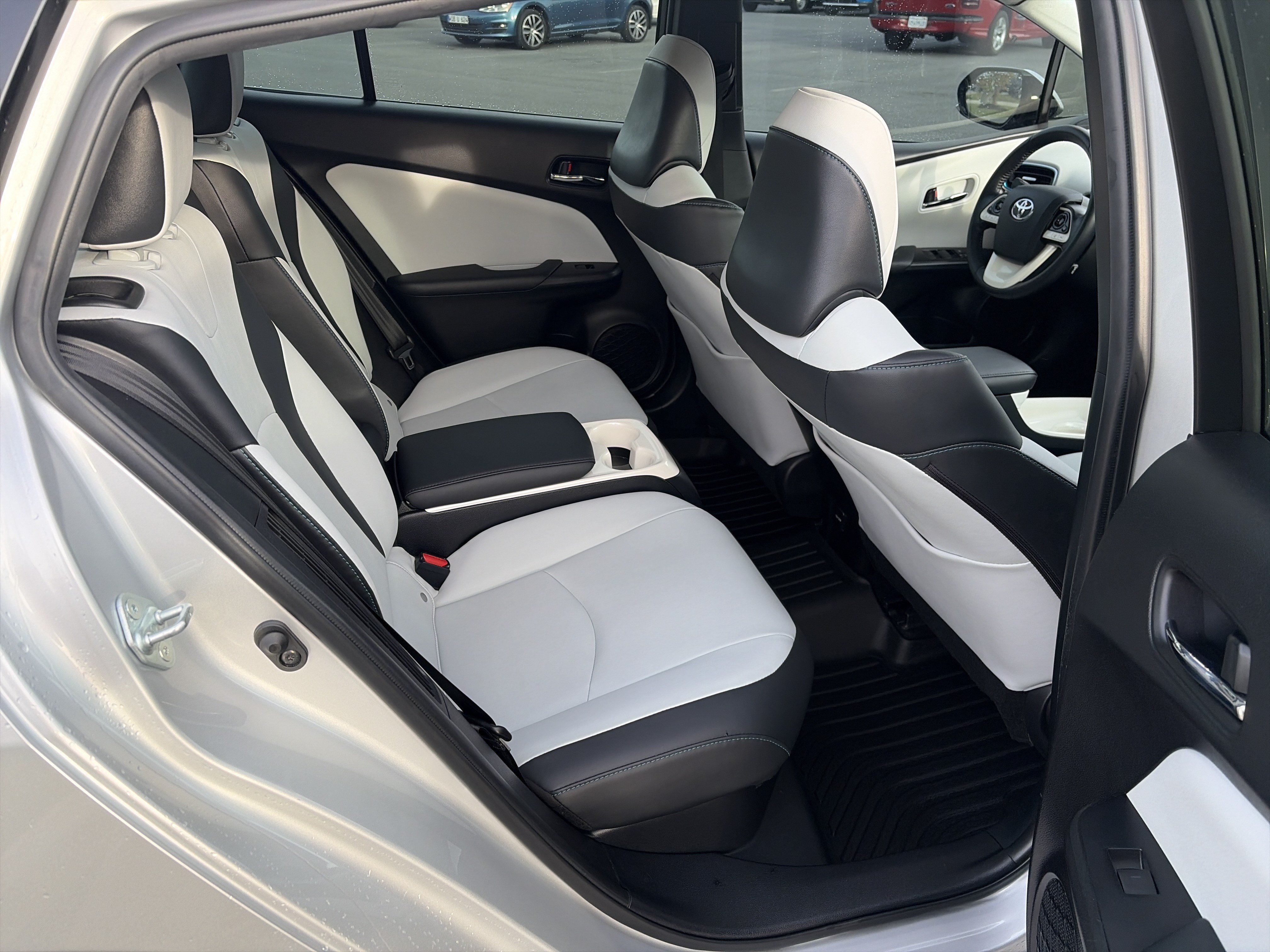 Used 2019 Toyota Prius Prime Premium FWD image 21