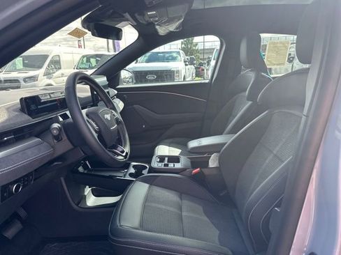 New 2025 Ford Mustang Mach-E GT image 9