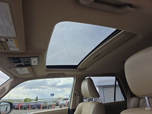 Used 2016 Toyota 4Runner Limited image 21