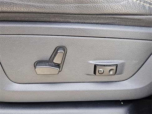 Used 2023 RAM 2500 Limited image 16