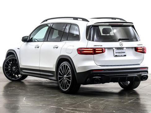 Used 2025 Mercedes-Benz GLB 35 AMG 4MATIC image 13