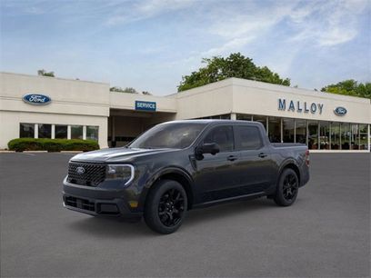 New 2025 Ford Maverick Lariat w/ Black Appearance Package