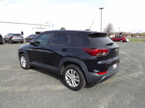 Used 2021 Chevrolet TrailBlazer LS FWD image 6