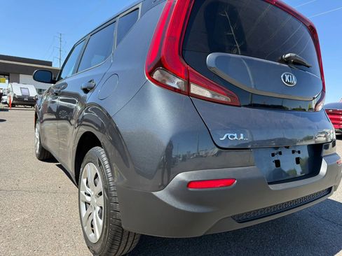 Used 2021 Kia Soul LX image 41