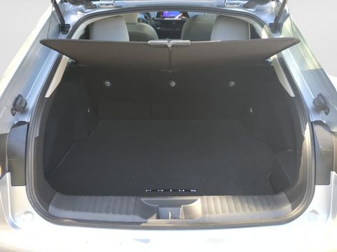 Used 2025 Toyota Prius LE FWD image 11