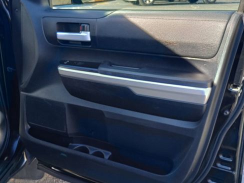 Used 2014 Toyota Tundra SR image 21