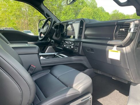 New 2026 Ford F250 Platinum AWD/4WD image 11