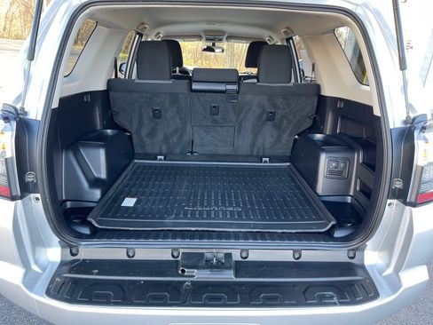 Used 2019 Toyota 4Runner SR5 image 17