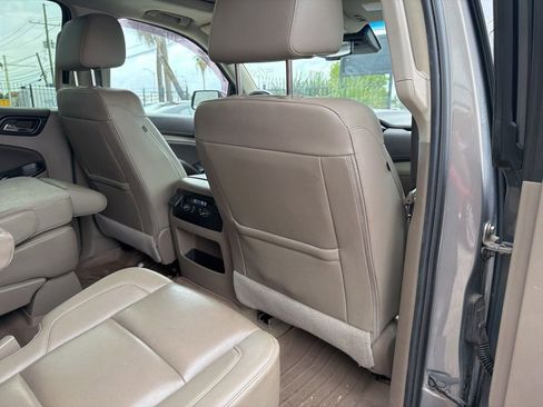 Used 2017 Chevrolet Suburban Premier RWD image 16