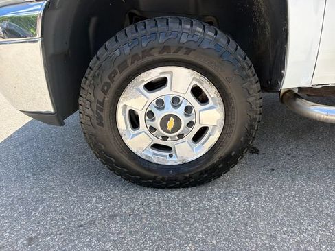 Used 2014 Chevrolet Silverado 2500 LT AWD/4WD image 29
