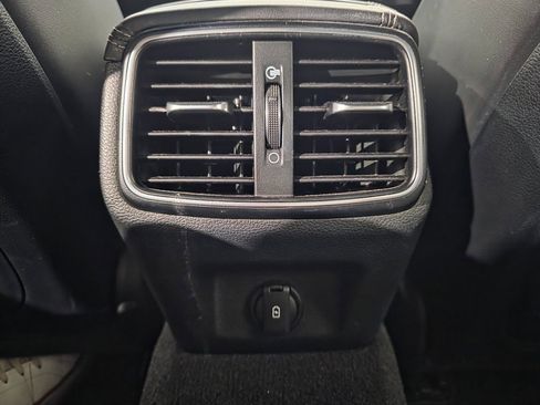 Used 2021 Genesis G70 3.3T w/ Sport Package image 39